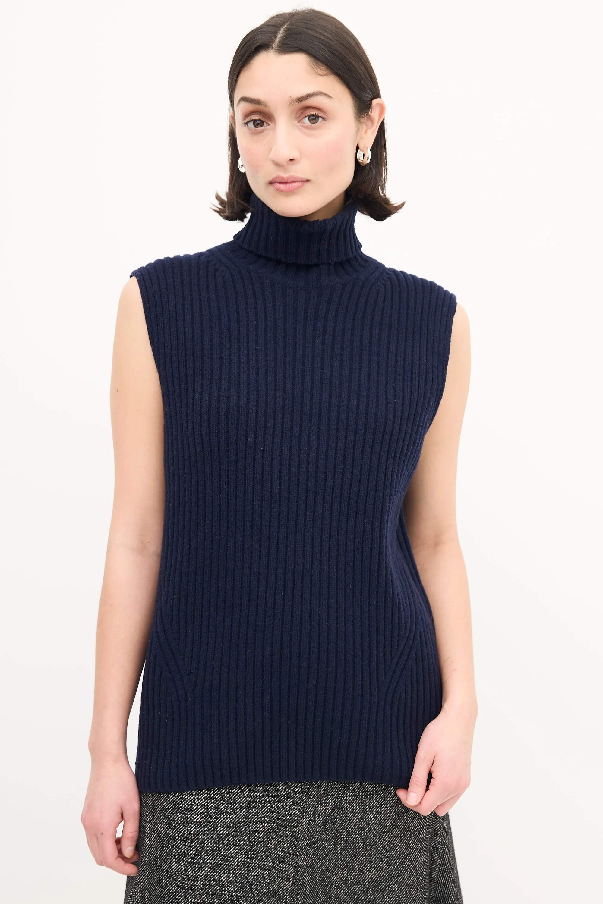 Navy Wool Ribbed Knit Turtleneck Vest