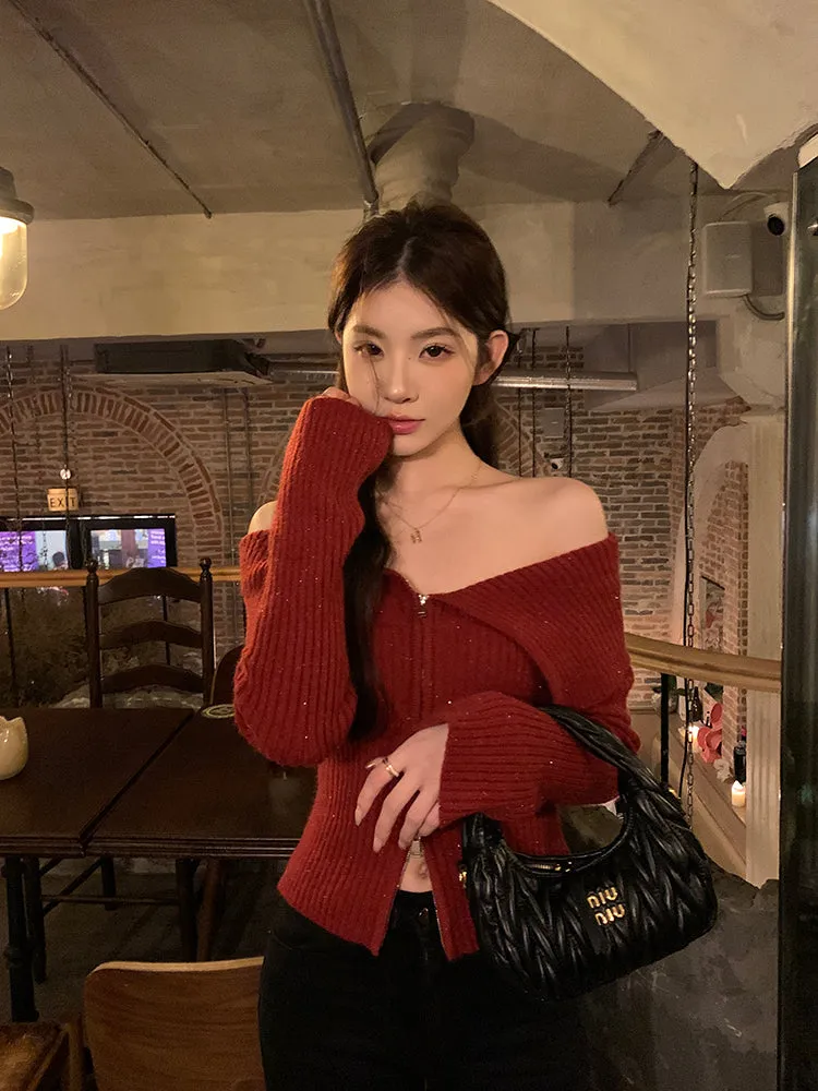 Sensual Off-Shoulder Sweater: Your Stylish Winter Knit with Exposed Collar and Atmosphere