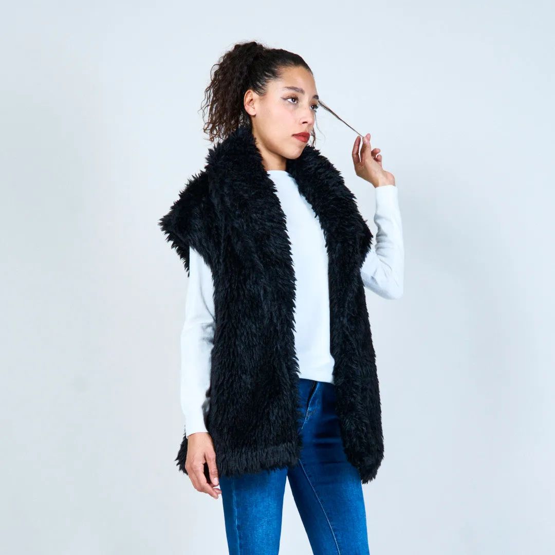 Sleeveless shaggy faux fur vest wholesale